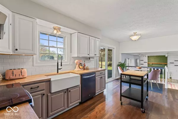 8820 Deer Run CT, Indianapolis, IN 46256