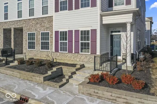 672 Lagerfield DR, Carmel, IN 46032