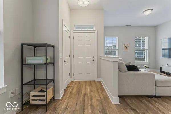 672 Lagerfield DR, Carmel, IN 46032