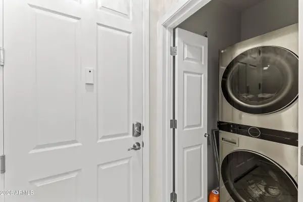 5450 E DEER VALLEY Drive #1002, Phoenix, AZ 85054