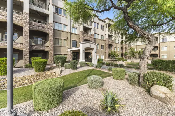 5450 E DEER VALLEY Drive #1002, Phoenix, AZ 85054