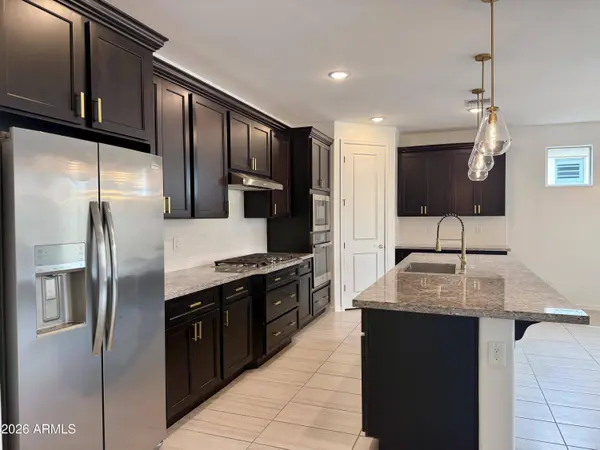 19824 W Exeter Boulevard, Litchfield Park, AZ 85340