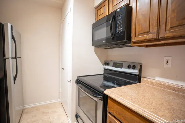 11001 Wurzbach UNIT 401, San Antonio, TX 78230