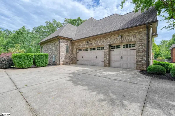 122 Beacon Hill Road, Duncan, SC 29334