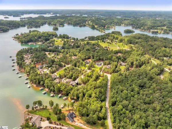 107 Abaco Lane, Seneca, SC 29772