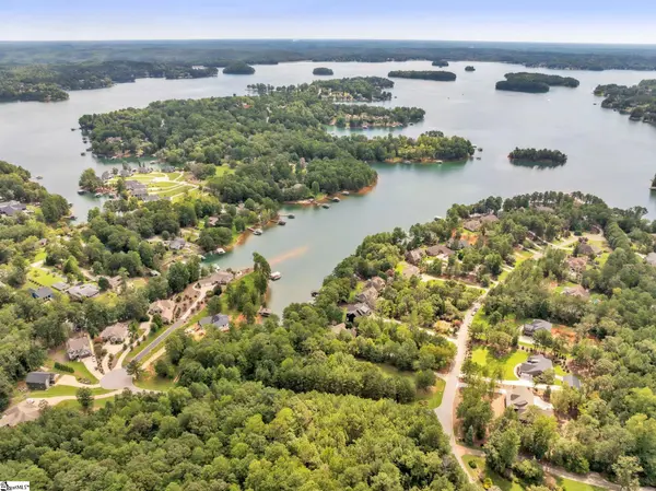 107 Abaco Lane, Seneca, SC 29772