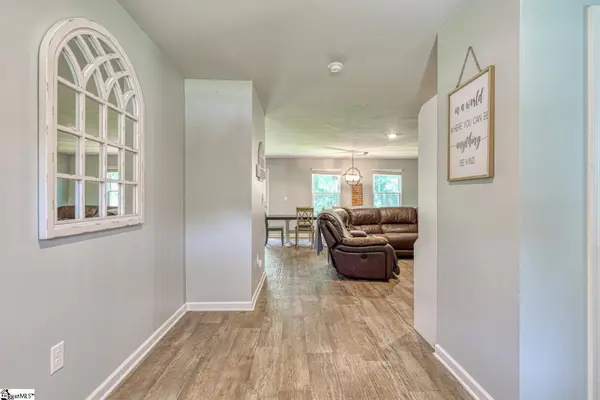 1281 Twin Bridge Road, Gaffney, SC 29341