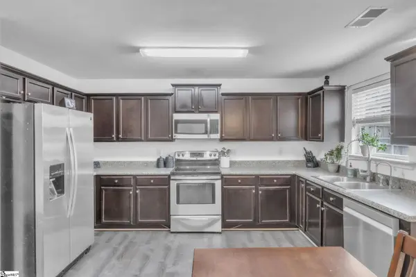 719 Dottie Drive, Boiling Springs, SC 29316