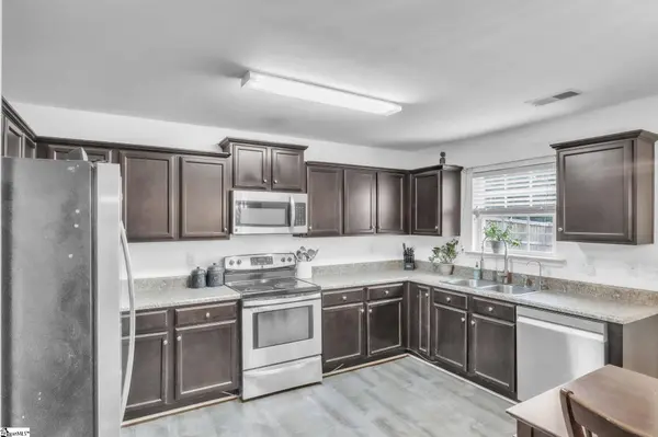 719 Dottie Drive, Boiling Springs, SC 29316