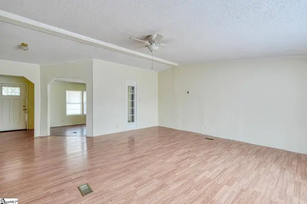 1061 Nazareth Road, Spartanburg, SC 29301