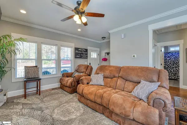 35 Burgess Avenue, Greenville, SC 29609