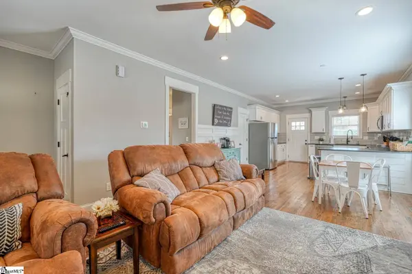 35 Burgess Avenue, Greenville, SC 29609
