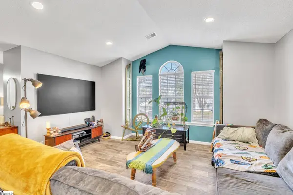 531 Country Gardens Drive, Fountain Inn, SC 29644