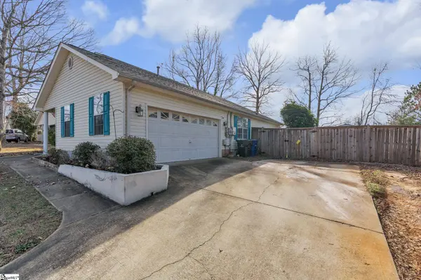 531 Country Gardens Drive, Fountain Inn, SC 29644
