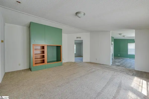 150 Casey Road, Woodruff, SC 29388