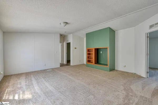 150 Casey Road, Woodruff, SC 29388