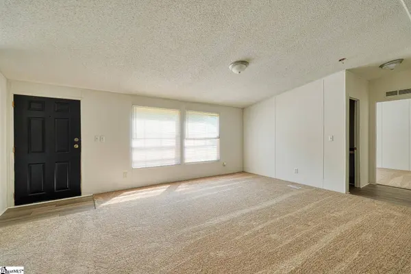 150 Casey Road, Woodruff, SC 29388
