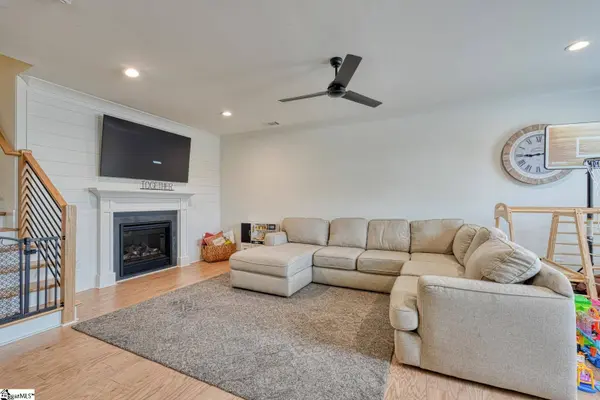 1216 N Pinot Road, Duncan, SC 29334