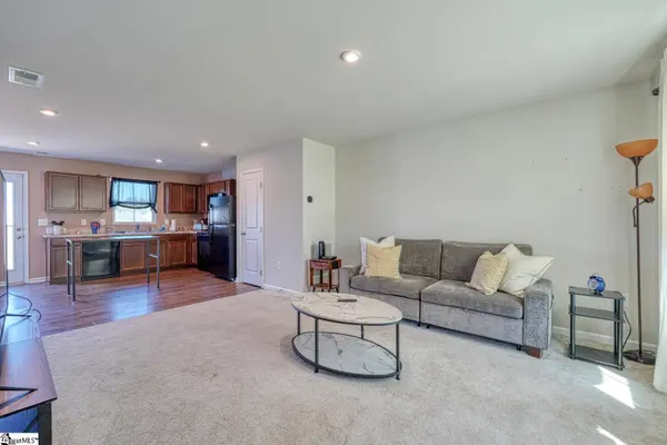 2225 Bassinger Court, Wellford, SC 29384