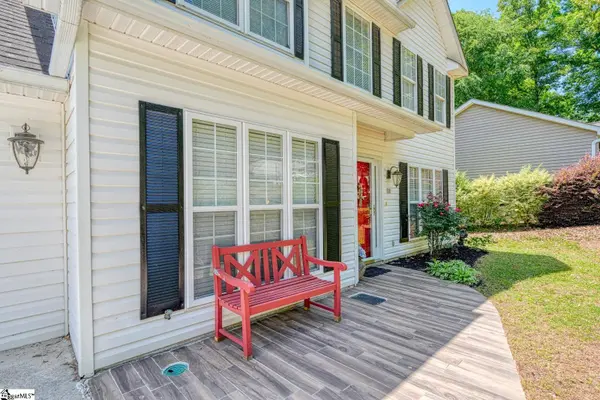 118 Oak Ridge Drive, Greenwood, SC 29649