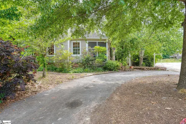 26 Hidden Springs Road, Spartanburg, SC 29302
