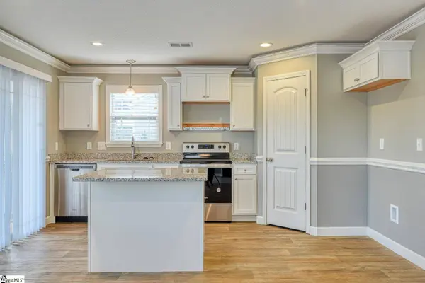 160 Thorn Creek Drive, Gaffney, SC 29341