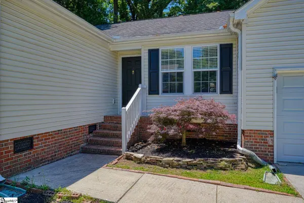 7 Donegal Court, Simpsonville, SC 29681
