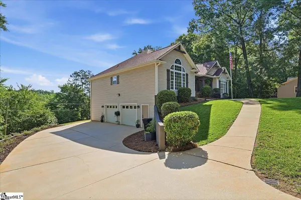 24 Carriage Drive, Greer, SC 29651