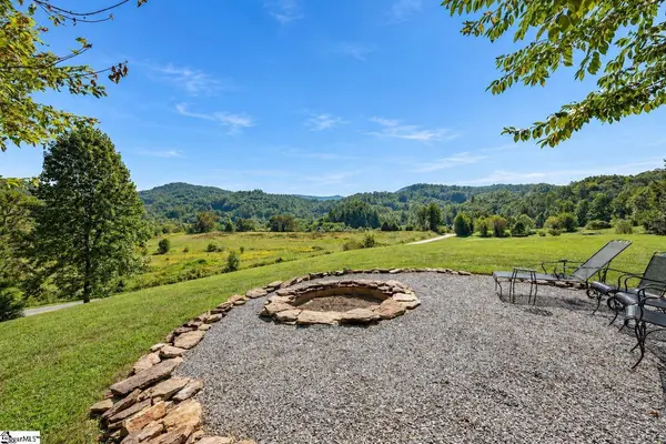 658 Pleasant Grove Church Road, Hendersonville, NC 28739