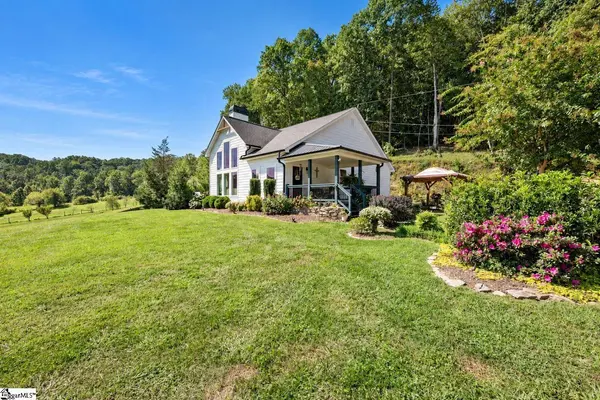 658 Pleasant Grove Church Road, Hendersonville, NC 28739