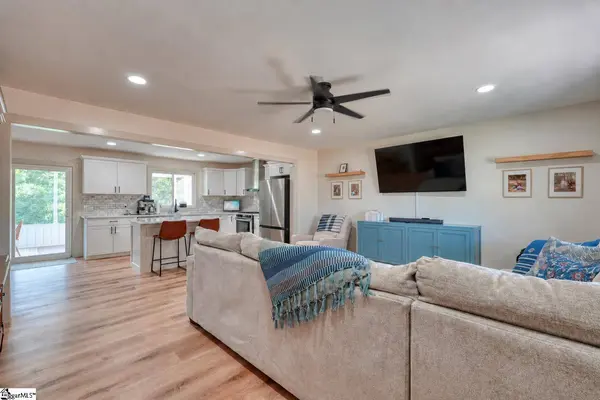 406 Creekside Drive, Boiling Springs, SC 29316
