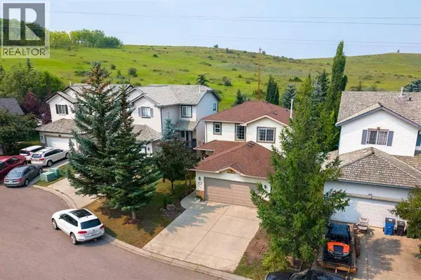 100 Bow Ridge Crescent, Cochrane, AB T4C1V2