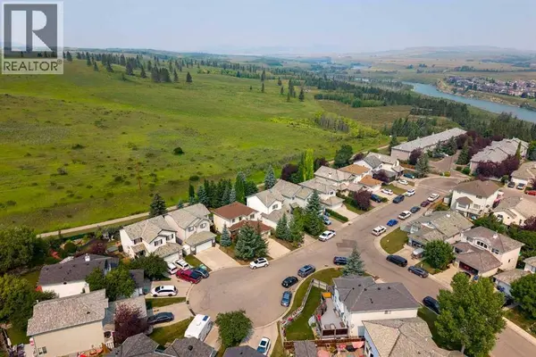 100 Bow Ridge Crescent, Cochrane, AB T4C1V2