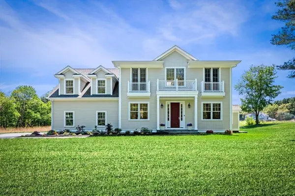 333 Perkins Row, Topsfield, MA 01983