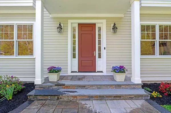 333 Perkins Row, Topsfield, MA 01983