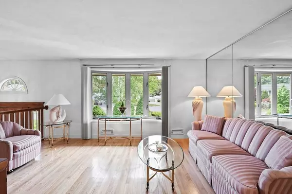 772 Lowell St, Peabody, MA 01960