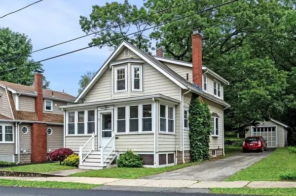 33 Intervale Ave, Saugus, MA 01906