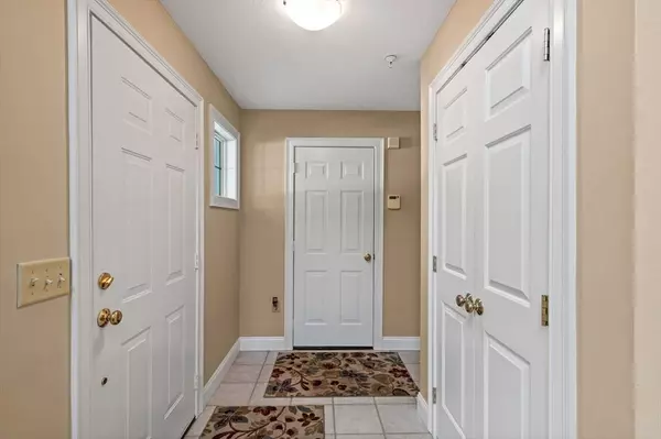 135 Beach Rd #C4, Salisbury, MA 01952