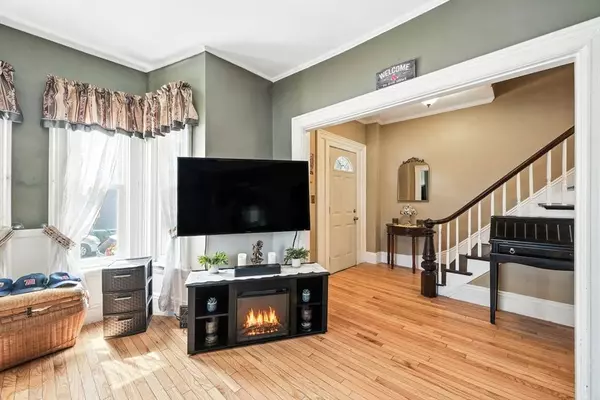 125 Eutaw Ave, Lynn, MA 01902