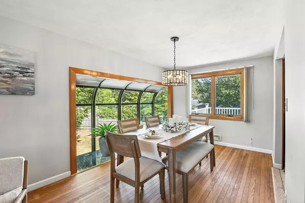 7 Market St, Peabody, MA 01960