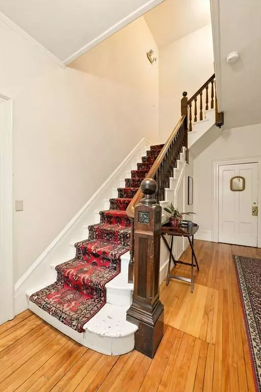 389 Essex St #3, Salem, MA 01970