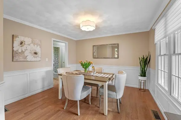 7 Hilltop Drive, Peabody, MA 01960