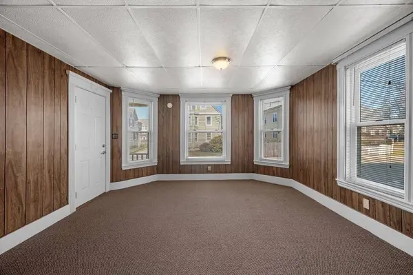 39 Mason St, Salem, MA 01970