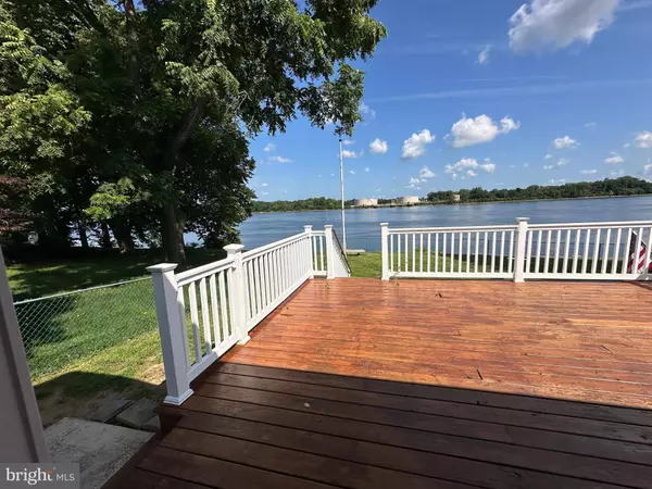 3 LINDEN ROAD, Burlington Township, NJ 08016