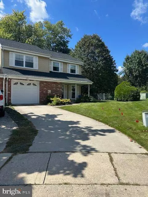 204 STRATTON CT, Mount Laurel, NJ 08054