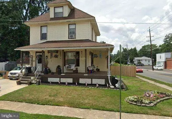 2 CRESTON AVE, Audubon, NJ 08106