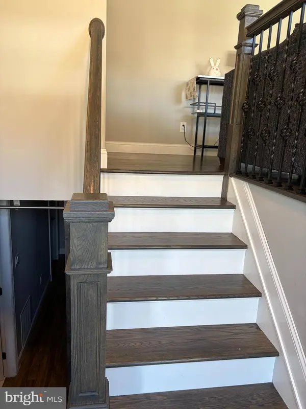 118 DARIEN ROAD, Howell, NJ 07731