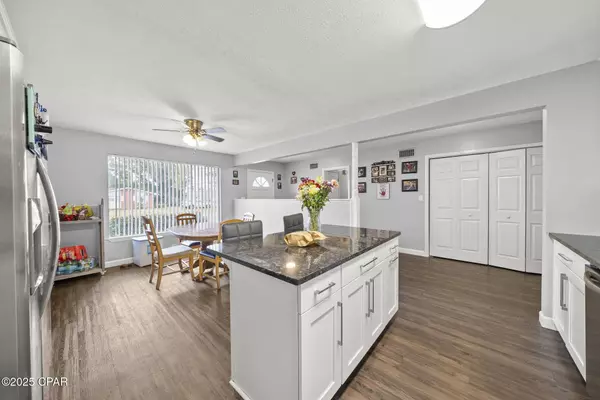 1612 Lindenwood DR, Panama City, FL 32405