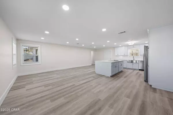 6703 S Lagoon DR, Panama City Beach, FL 32408