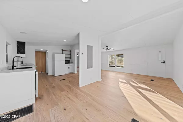 3735 E 6th ST, Panama City, FL 32401